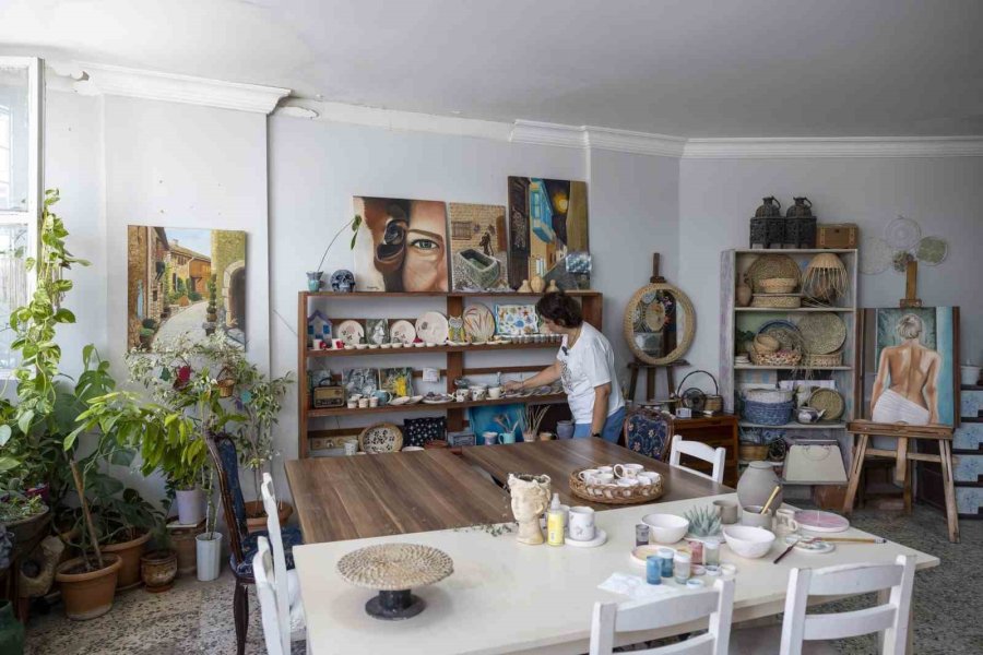 Mersin’de Üretici Kadın Stantları, El Emeğine Değer Katıyor