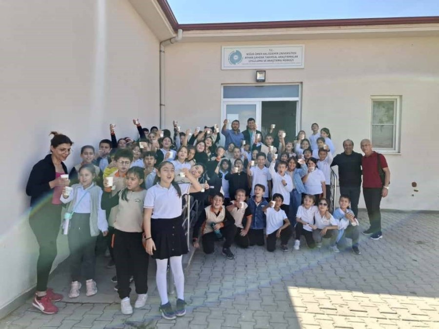 Minik Öğrenciler Dünya Yumurta Günü’nde Sağlıklı Beslenmeyi Öğrendi