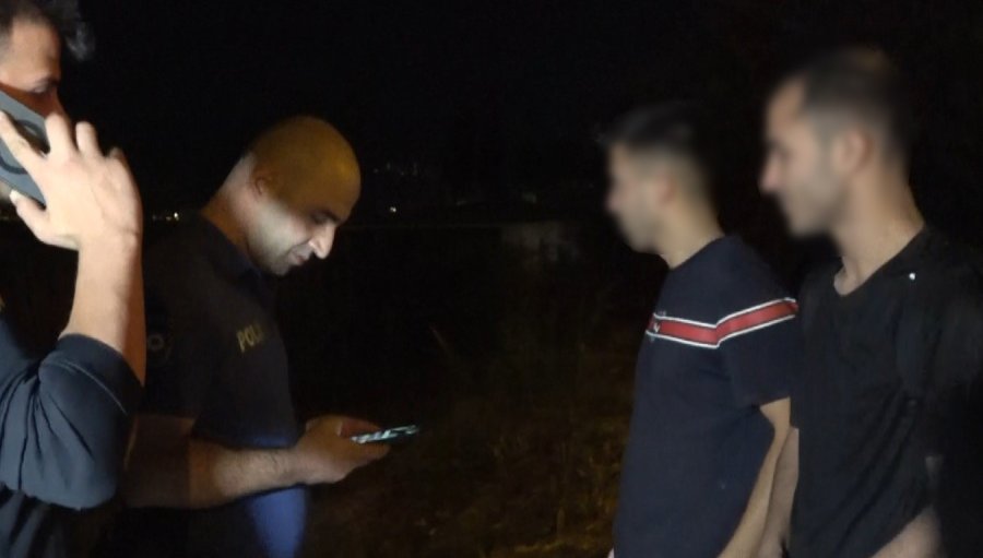 Balık Tutmak İçin İndiler, Falezlerde Mahsur Kaldılar