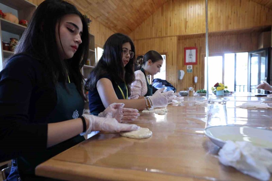Karatay Tabiat Mektebi, Erasmus Programında Uluslararası Öğrencileri Ağırladı