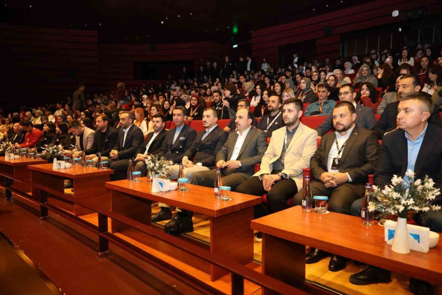 "kademe Kariyer Zirvesi" Yapıldı