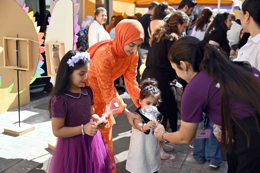 Mersin’de ’dünya Kız Çocukları Günü’ Renkli Etkinliklerle Kutlandı