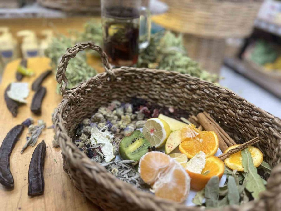 Çöp Diye Atılan Meyve Kabukları Bağışıklık Dostu Olabilir