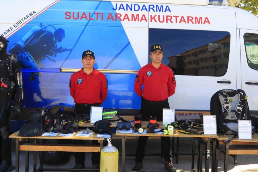 Antalya’da Deprem Tahliye Tatbikatı Gerçekleştirildi