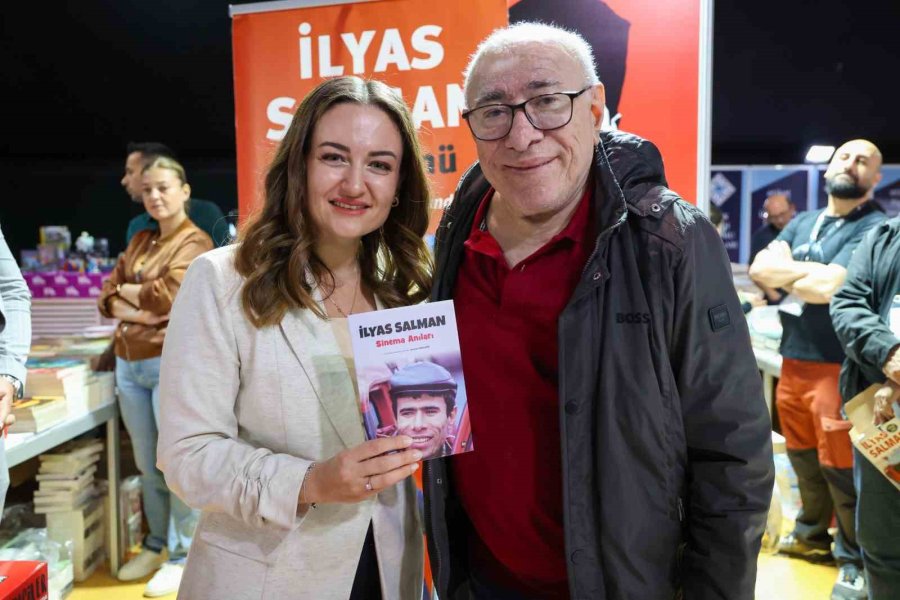 Antalya Kitap Fuarı’nı 1 Milyon 103 Bin Kişi Ziyaret Etti