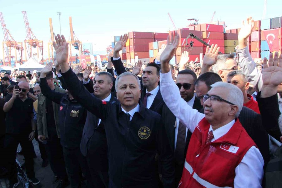 17. İyilik Gemisi, Bakan Yerlikaya’nın Katıldığı Törenle Gazze’ye Uğurlandı