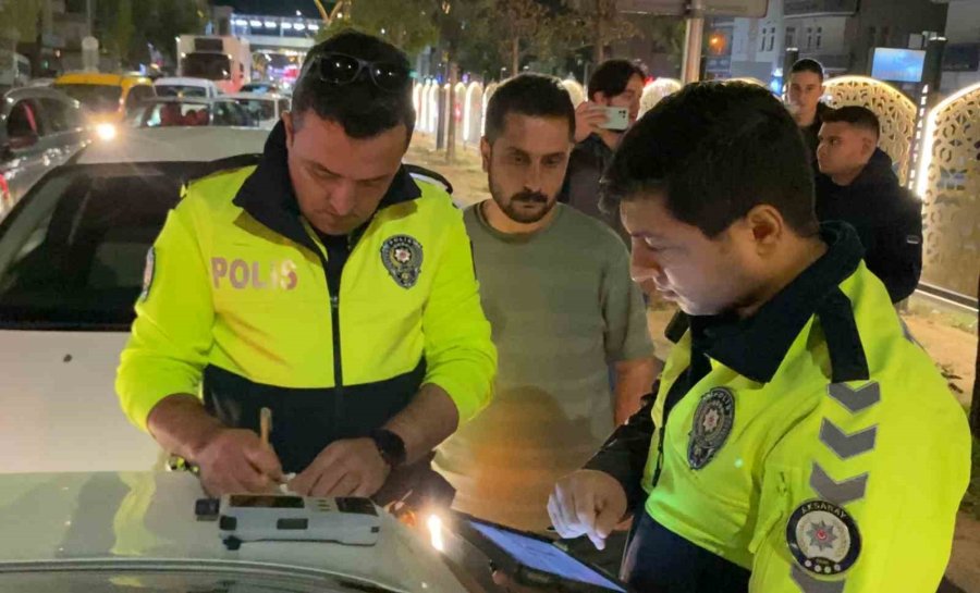 Ayakta Bile Durmakta Güçlük Çeken Alkollü Sürücü Önünde Giden Araca Çarptı