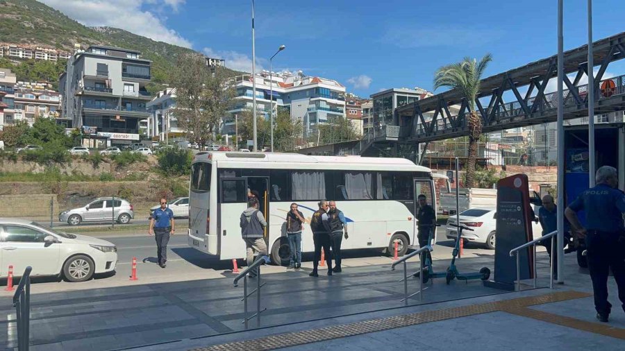 Cesedi Sarp Kayalıklarda Bulunmuştu: Olayla İlgili 2 Kişi Tutuklandı