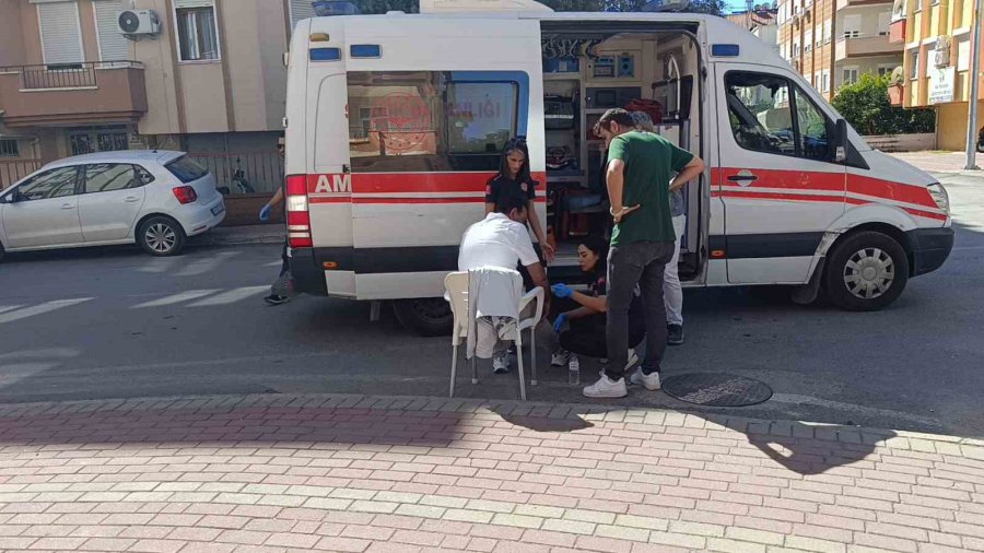 Kazada Yaralanan Motosikletli İlk Yardım Sonrası Hastaneye Gitmek İstemedi