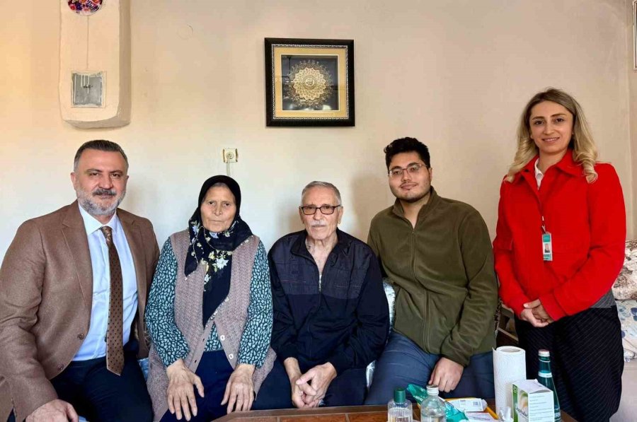 Akşehir’de Evde Sağlık Hizmetine Gönül Dokunuşu