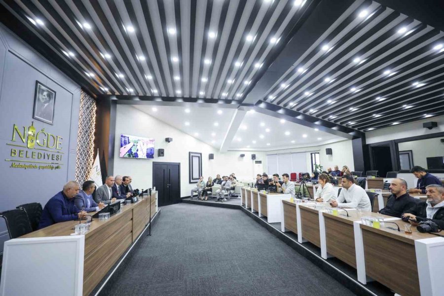 Niğde’de 20 Yıllık Trafik Hayali Gerçek Oldu: Tek Yön Dönemi Başladı