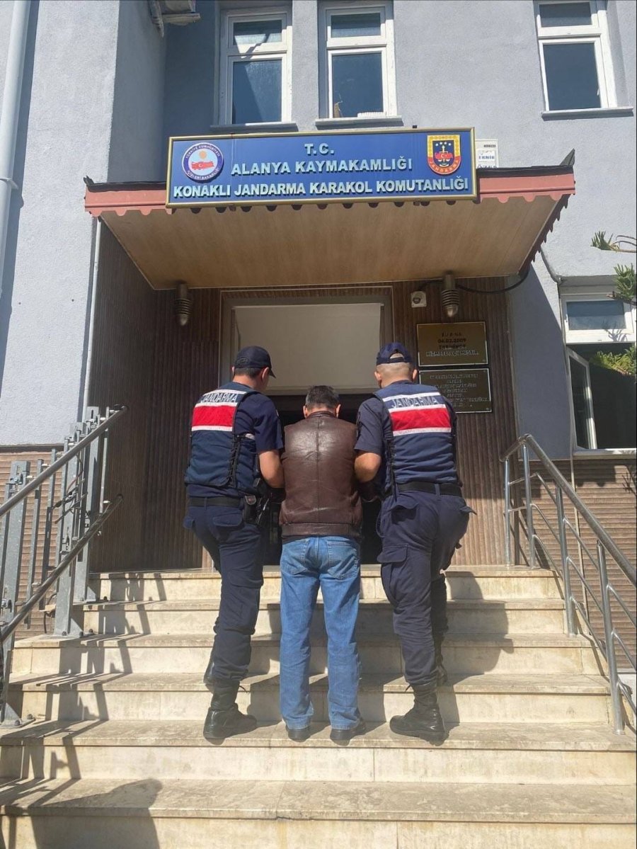 Jasat, Son Üç Günde 208 Aranan Şahsı Yakaladı