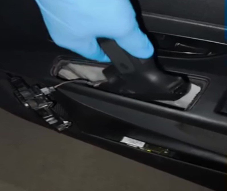 Antalya’da İş Yeri Kurşunlayan Ve Haraç İsteyen 5 Şüpheli Tutuklandı