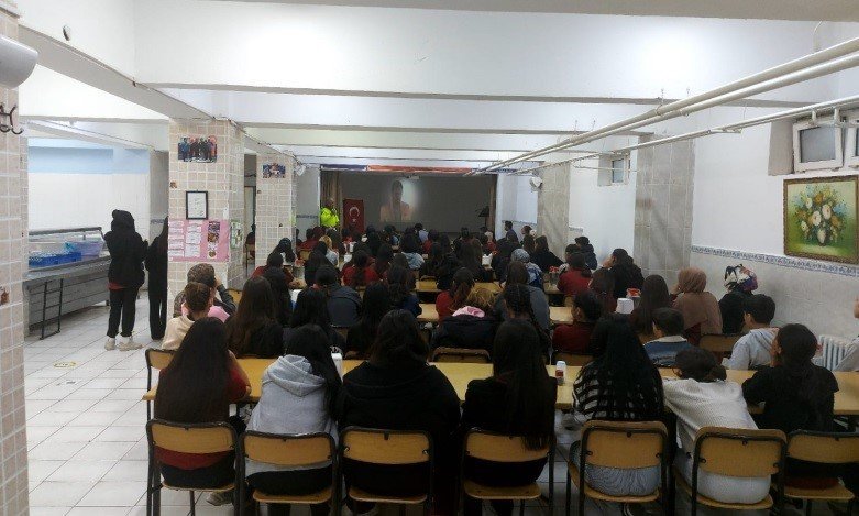 Niğde’de Öğrencilere Trafik Eğitimi Verildi