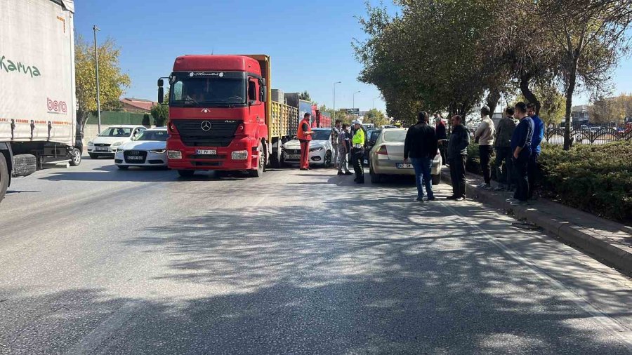 Ters Yolda Gidip Zincirleme Kazaya Neden Olan Sürücüden Pes Dedirten Savunma