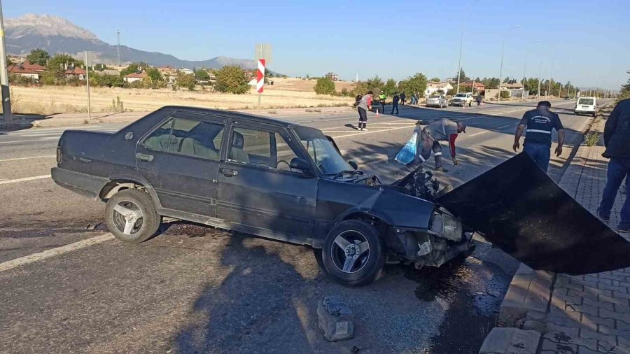 Konya’da Otomobiller Çarpıştı: 1 Yaralı