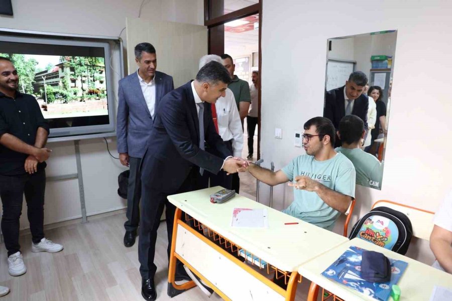 Başkan Vekili Şener: "eğitim, Geleceğimizin En Önemli Yatırımıdır"