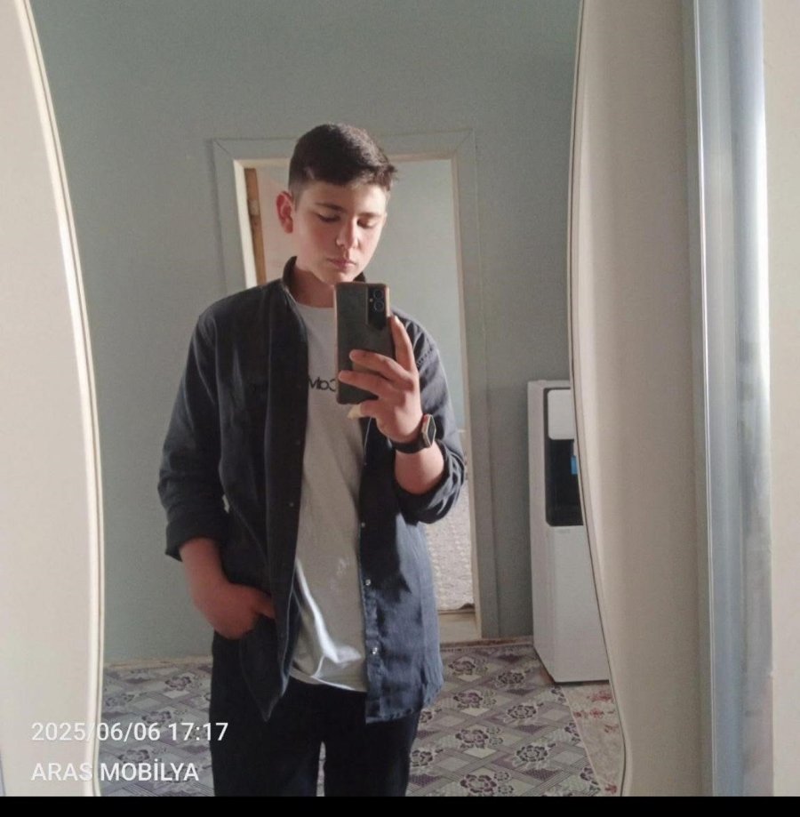 Atölyesinde Üzerine Kereste Düşen 16 Yaşındaki Çocuk Hayatını Kaybetti