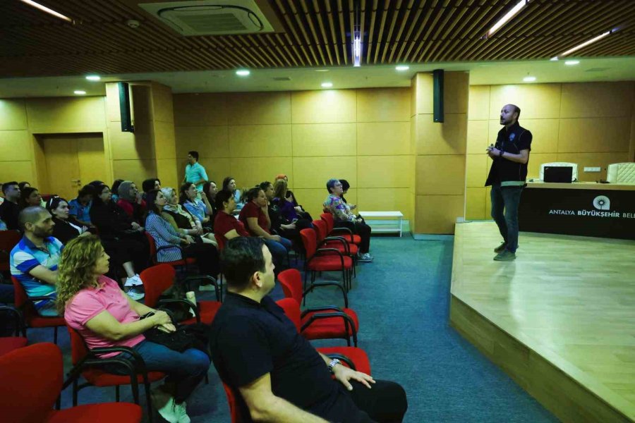 Büyükşehir Personeline Madde Bağımlılığı İle Mücadele Eğitimi