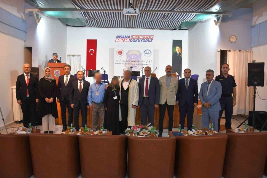 Antalya’da Hükümlü Kur’an-ı Kerim’i Ezberleyerek Hafız Oldu