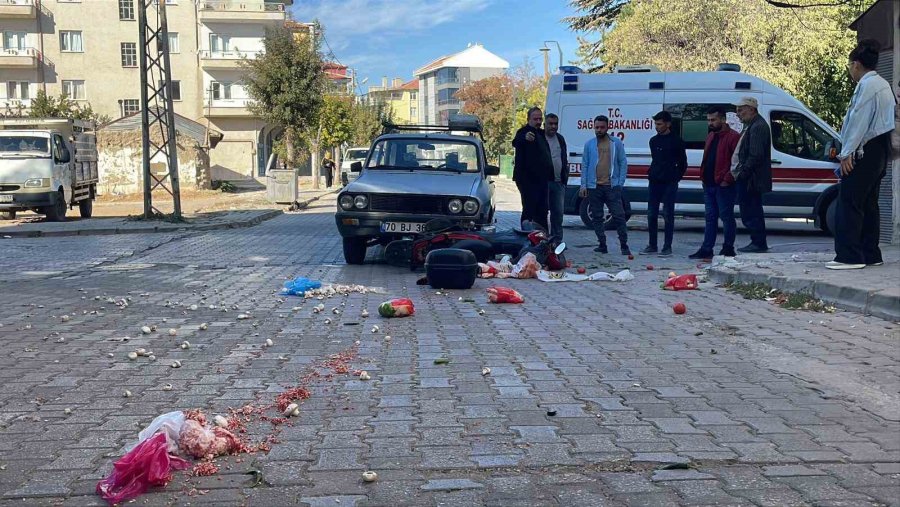 Motosiklet Sürücüsünün Yaralandığı Kazada Sebzeler Yola Saçıldı
