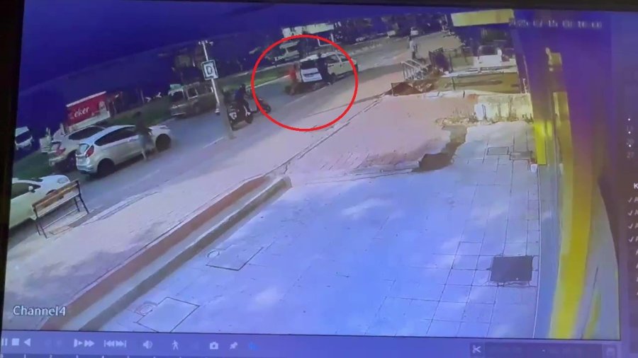 Antalya’da Cinayet Gibi Kaza: Motosiklete Çarpıp Olay Yerinden Kaçtı