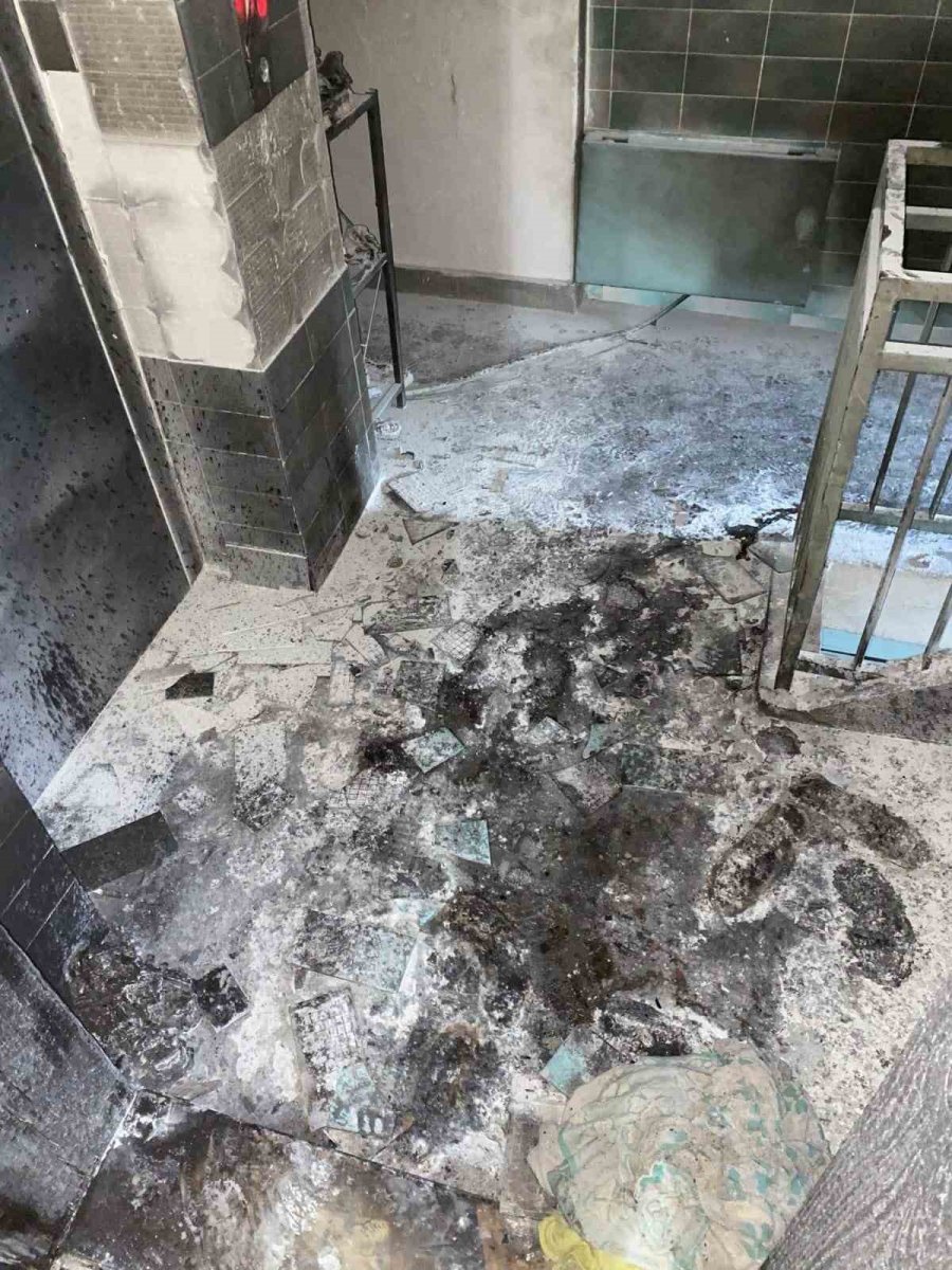 Ev Ve İş Yeri Yangınıyla İlgili 1 Kişi Tutuklandı