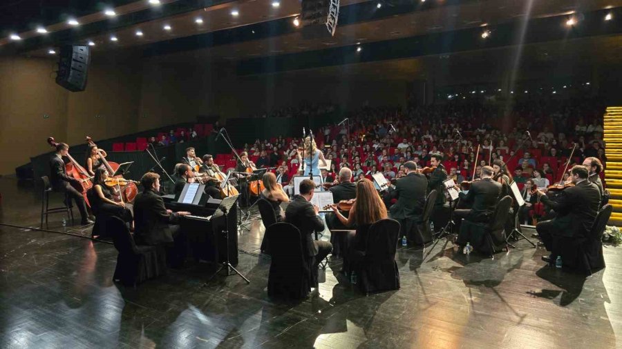 Mersin Büyükşehir Belediyesi Oda Orkestrası Kuruldu