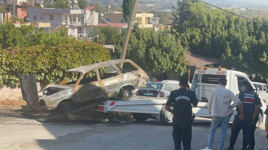 Mersin’deki Dehşette Vatandaş Tepki Gösterdi, Cenazeler Ayrı Araçlarla Gönderildi