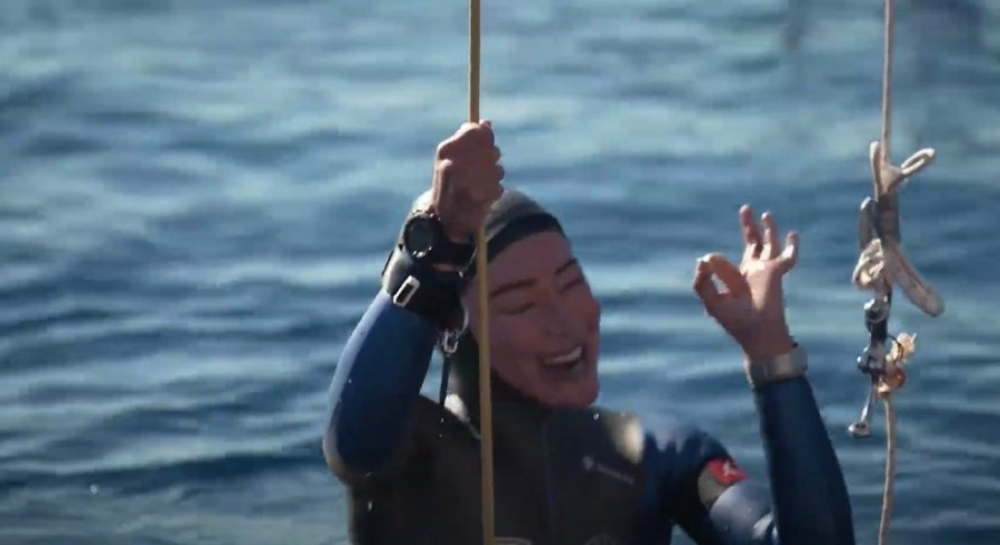 Şahika Ercümen ’cumhuriyet’ Ve ’gazze’ İçin Dünya Rekoru Kırdı