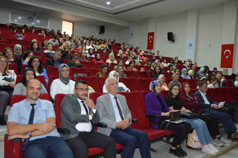 Neü’de Erasmusdays Kapsamında Avrupa’daki Eğitim Fırsatları Tanıtıldı