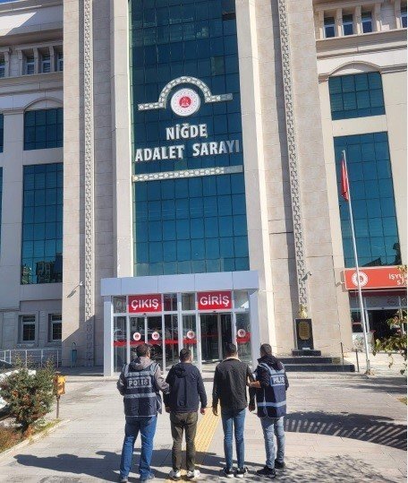 Niğde’de Jandarmadan Kaçak Alkol Operasyonu