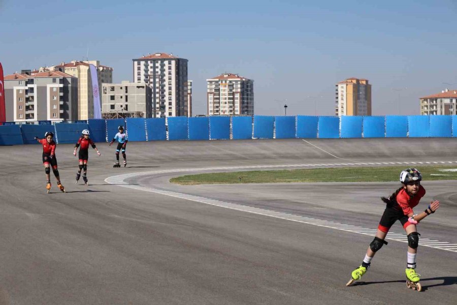 Tekerlekli Paten Kulüpler Türkiye Şampiyonası, Karaman’da Başladı