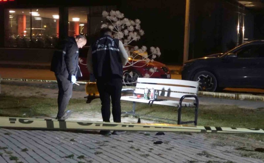 Kavga İçin Molotofkokteyli Hazırlarken Suçüstü Yakalandılar