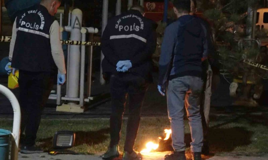 Kavga İçin Molotofkokteyli Hazırlarken Suçüstü Yakalandılar