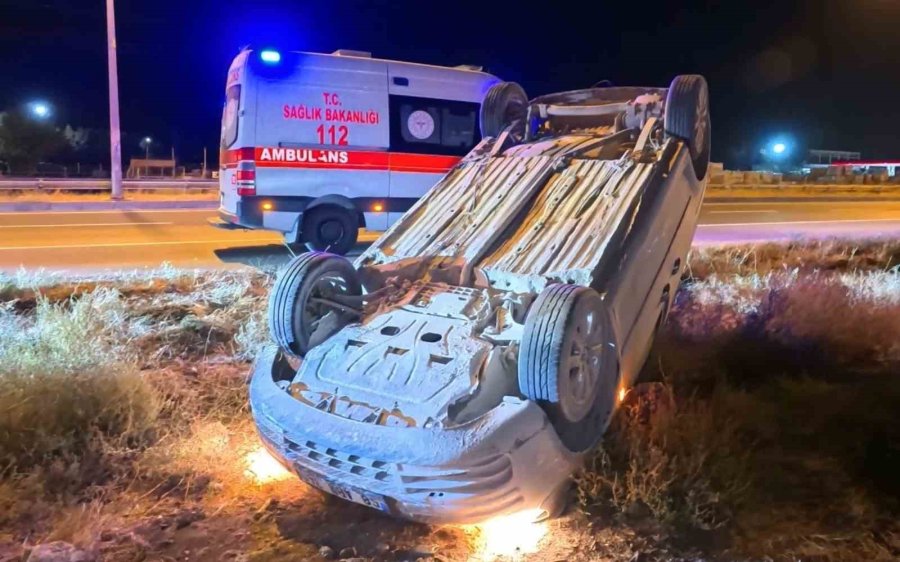 Takla Atan Hafif Ticari Aracın Sürücüsü Kaçarak Kayıplara Karıştı