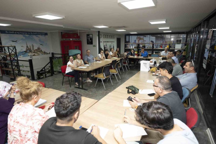 Hello Mersin Almanca Kulübüne Yoğun İlgi