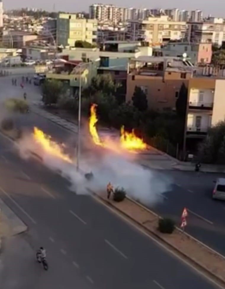 Mersin’de İnternet Çalışması İçin Yapılan Kazı Doğalgaz Borusuna Zarar Verdi: 2 Yaralı