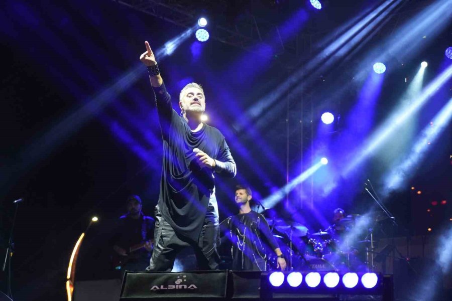 Turgay Başyayla, Niğde Gastronomi Festivali’nde Sahle Aldı