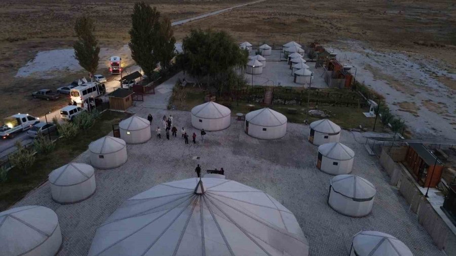 Tuz Gölü’ndeki Tuz Odaları Sağlık Turizmine Katkı Sunuyor