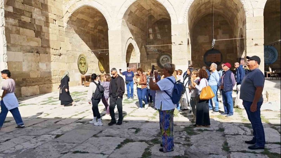 Sultanhanı Kervansarayı Yerli Ve Yabancı Turistlerin İlgi Odağı