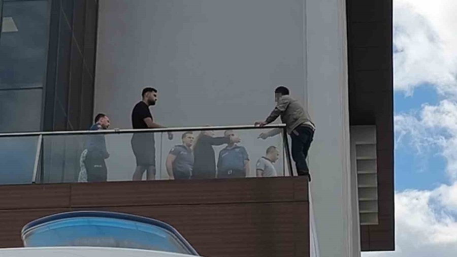 Eşinin Terk Etmesine Sinirlenen Şahıs, Yine Eşi Tarafından İkna Edildi