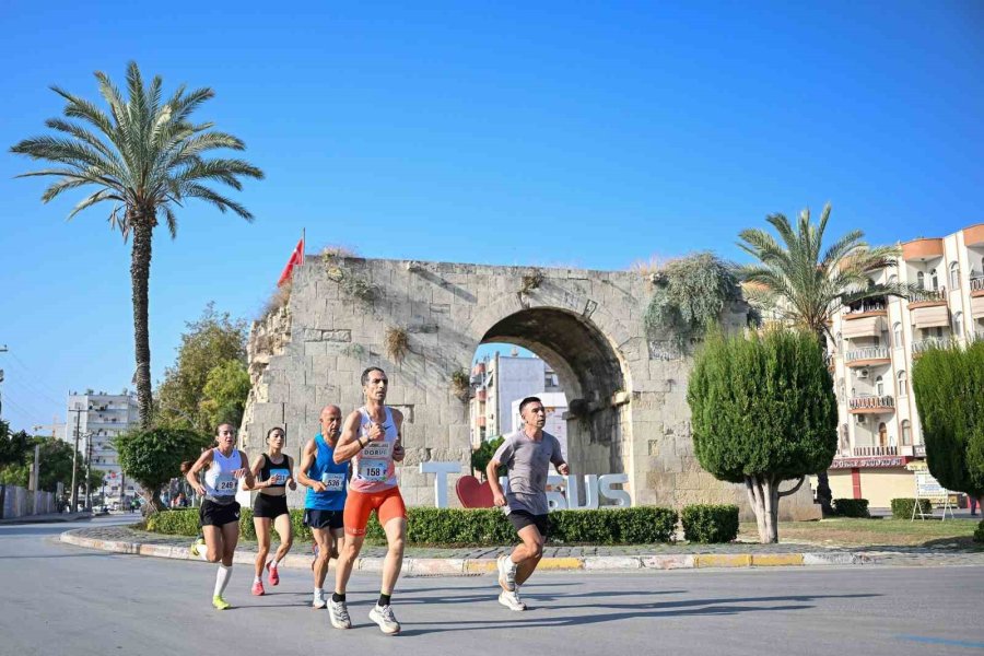 Uluslararası Tarsus Yarı Maratonu’nda Türk Sporcular Damga Vurdu