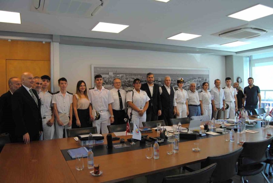 Mersinli Genç Denizciler Erasmus Stajı İçin İtalya Yolcusu