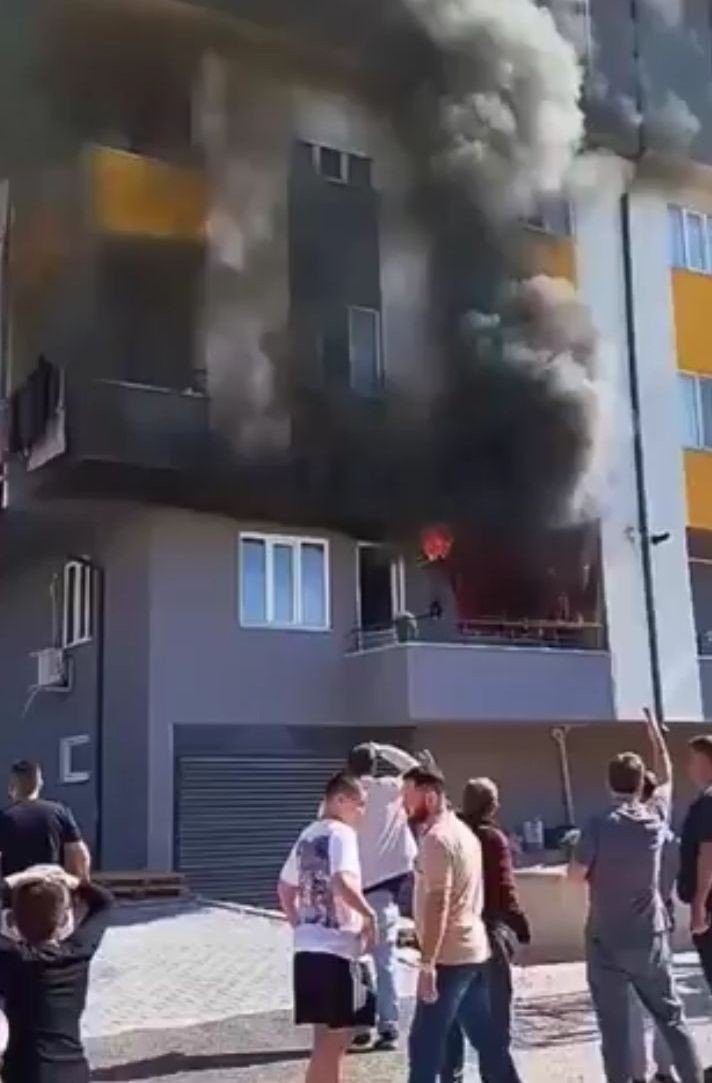 Mersin’de Ev Yangını Korkuttu