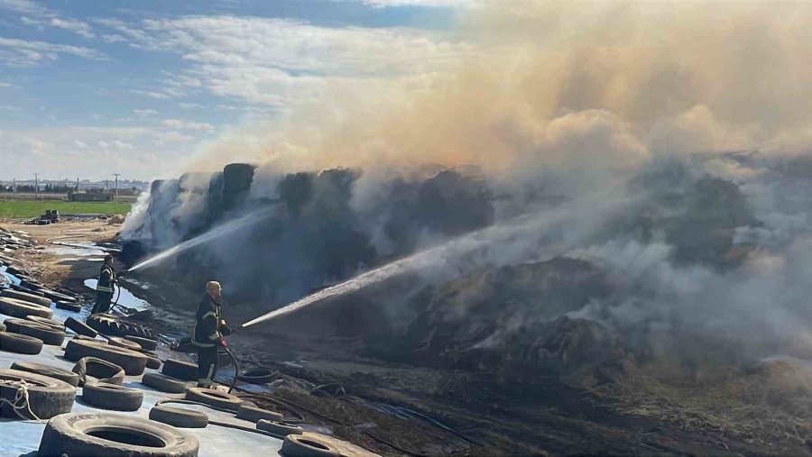 Karaman’da 300 Ton Saman Balyası Kül Oldu