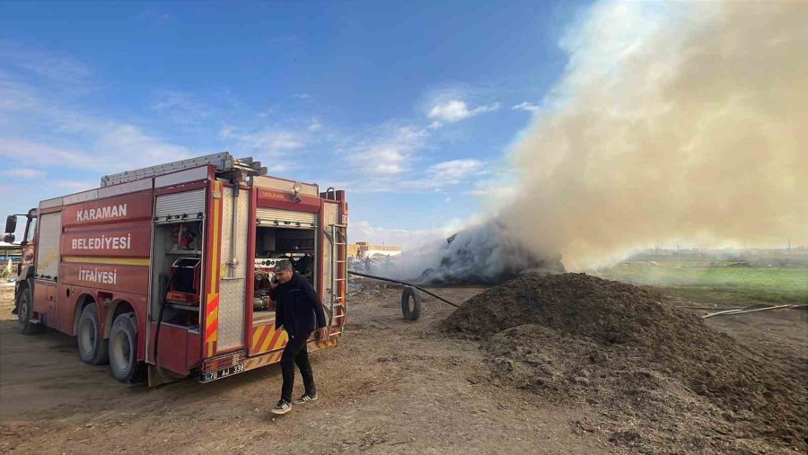 Karaman’da 300 Ton Saman Balyası Kül Oldu