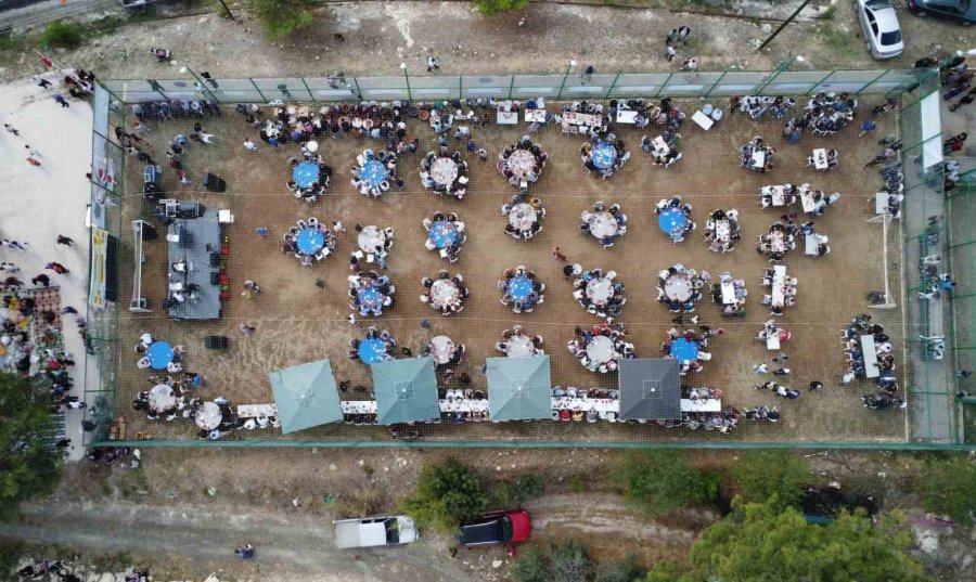 Yörük Köyünde İmece Usulü Yöresel Yemeklerle Gastronomi Şenliği