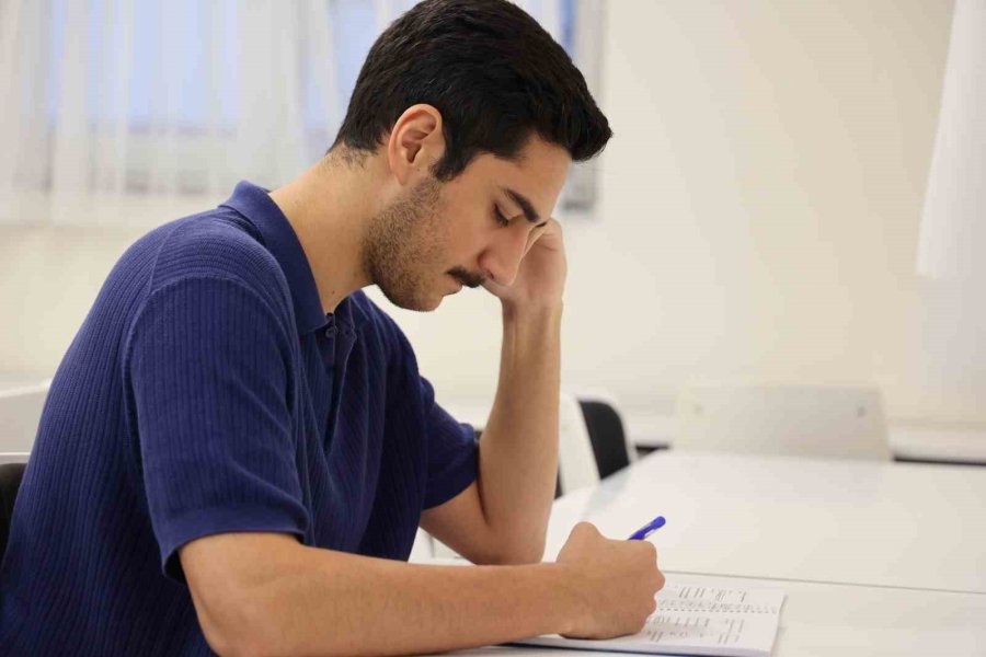 Öğrenciler Uygun Fiyata Otel Konforunda Hizmet Alıyor