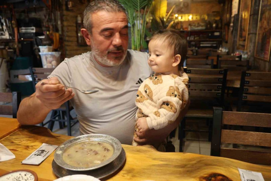 Çocukların Dahi Tükettiği Kış Çorbaları: "kelle Ve Arabaşı"